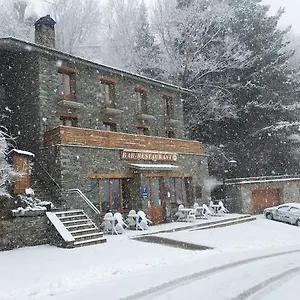 Les Roquetes 2*, Queralbs Spain